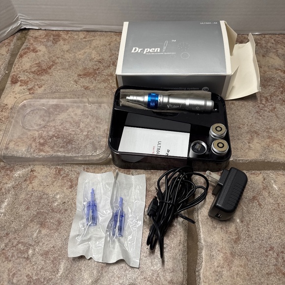 Dr. Pen Ultima A6 Microneedling Pen Kit Auto Micro Needle System - Picture 1 of 3